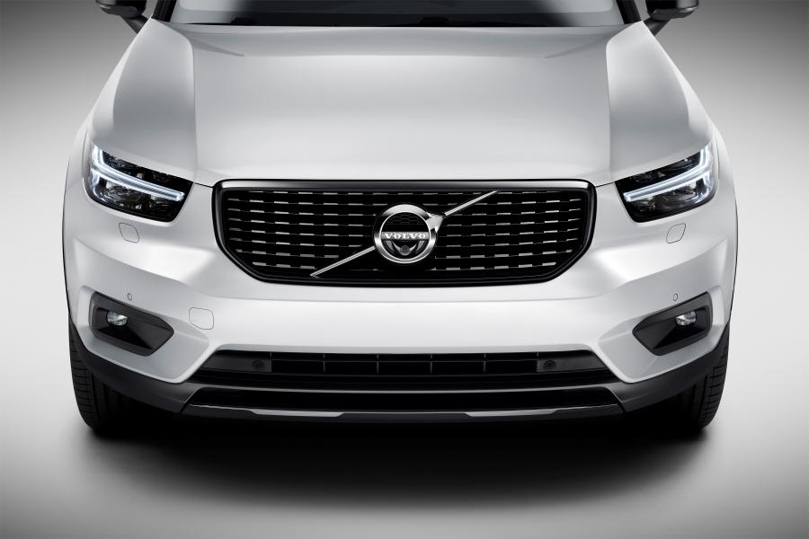 Детали экстерьера Volvo XC40 T5 R-Design 2017 года  (WW) (фото 26 из 68)